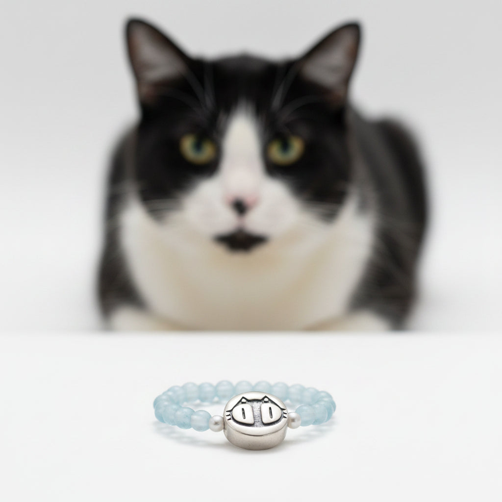 AQUAMARINE CAT FACE STRETCH RING