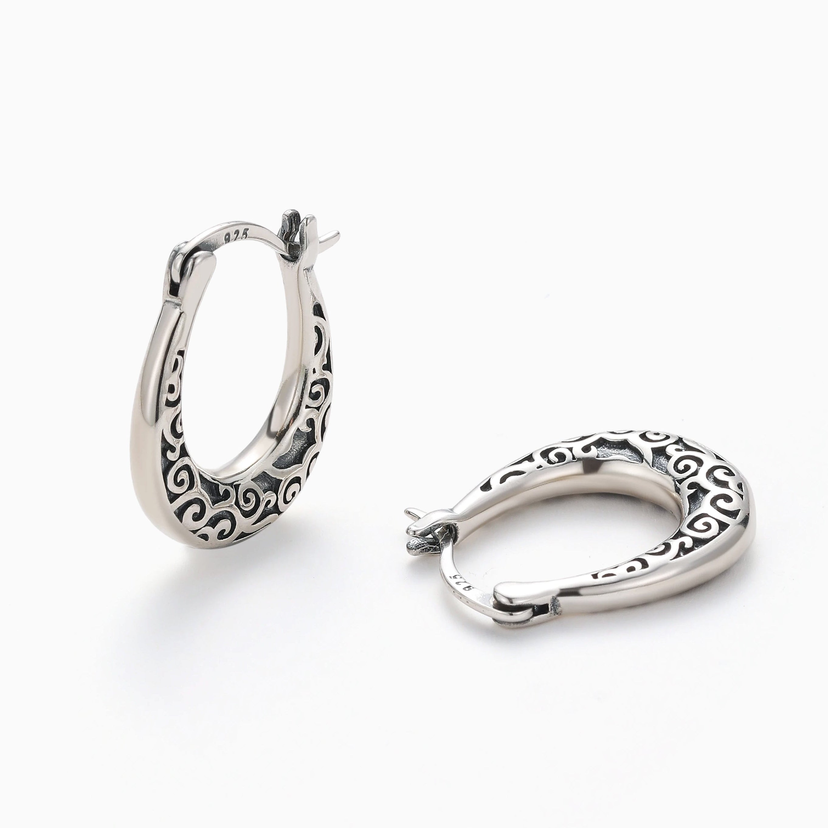 HORSE SADDLE HOOP S925 EARRING
