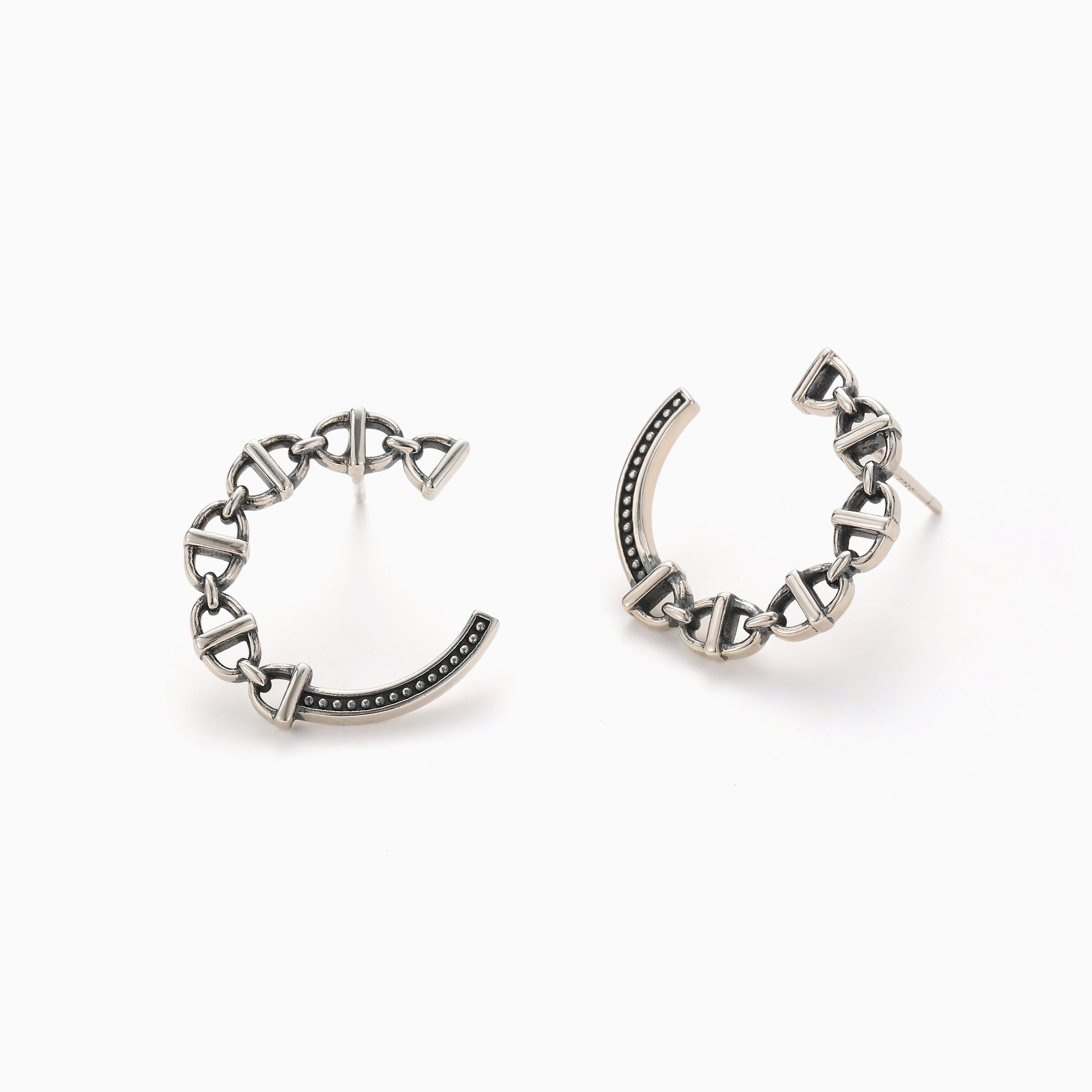 VINTAGE D CHAIN LINKS OXIDIZED CRESCENT HOOPS