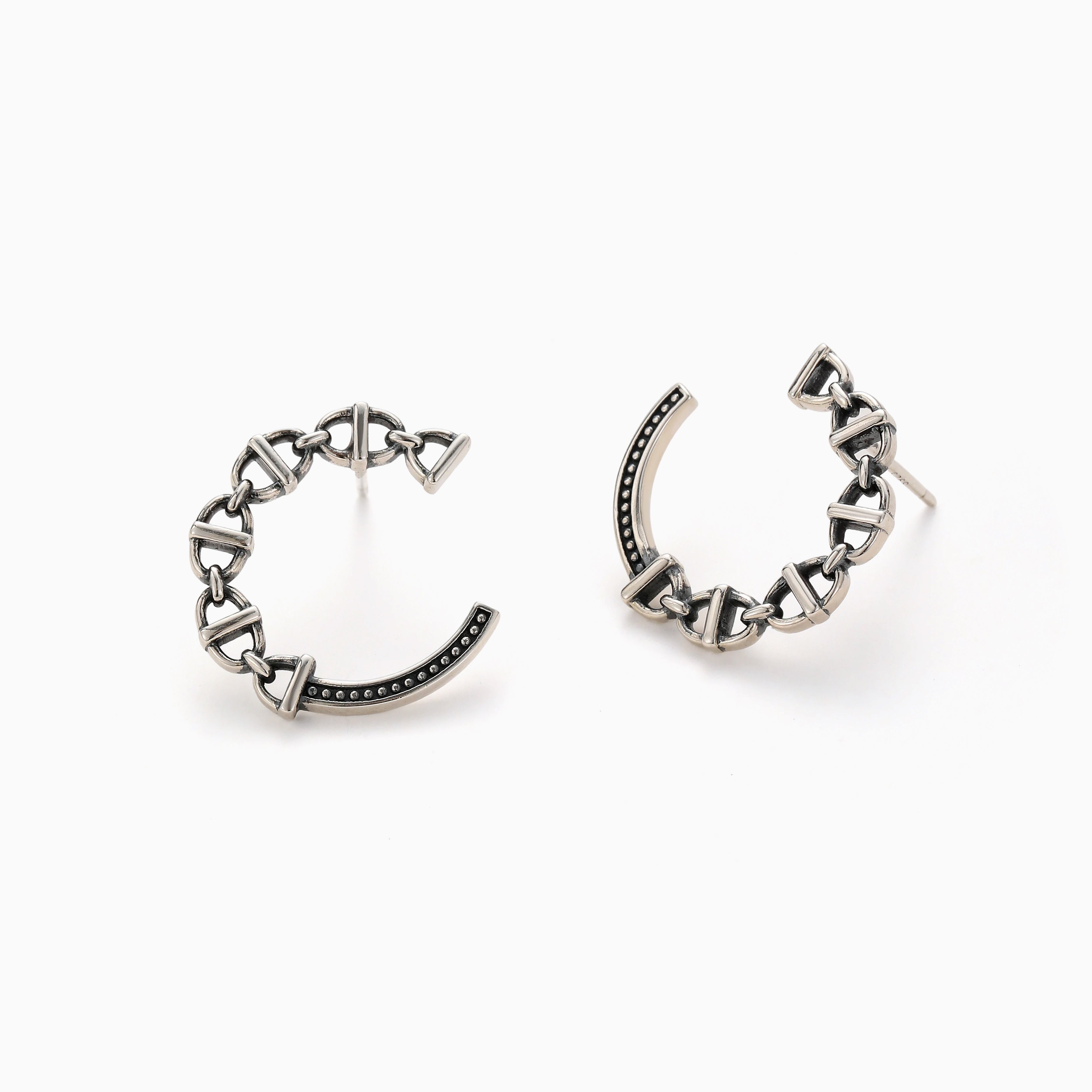 VINTAGE D CHAIN LINKS OXIDIZED CRESCENT HOOPS