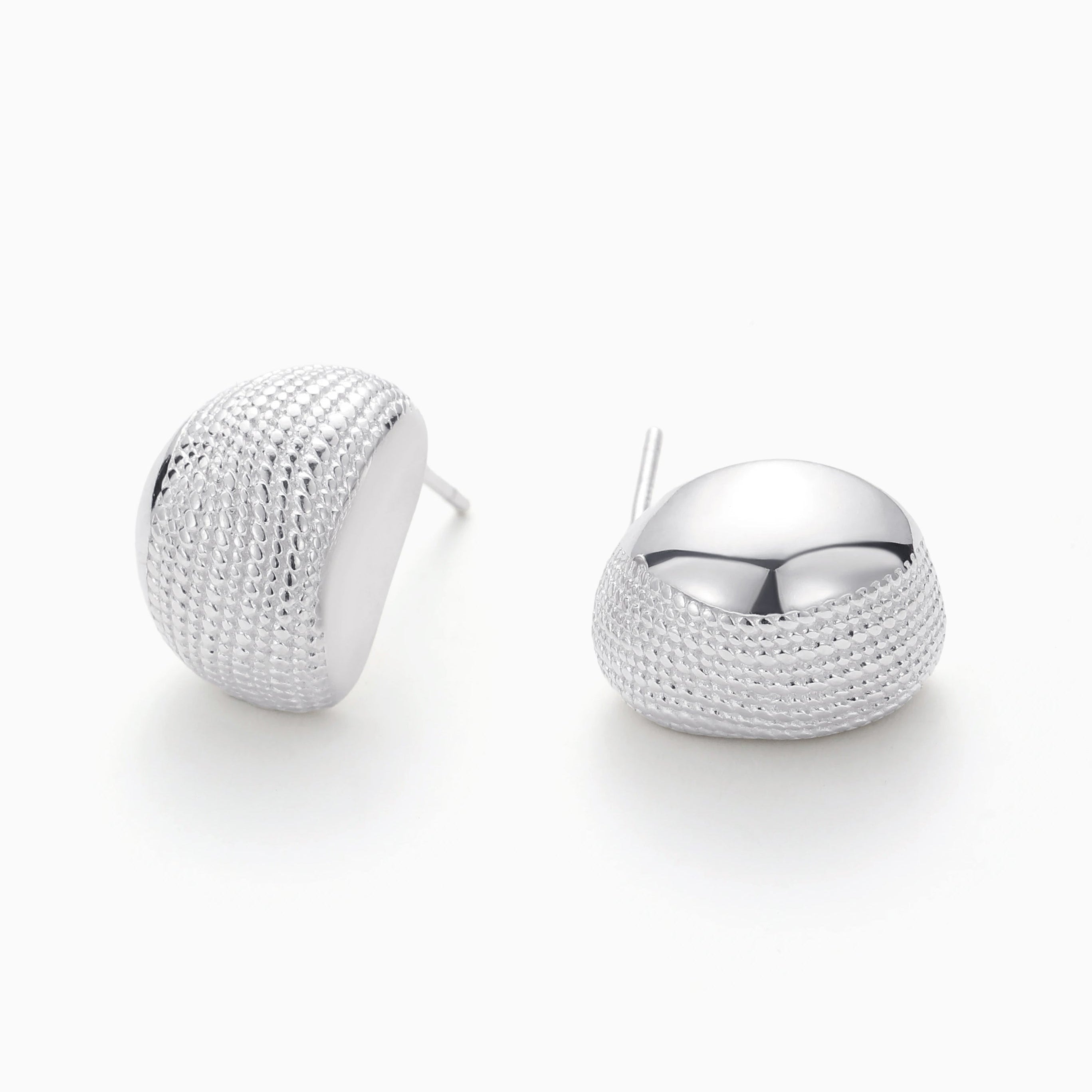CRINKLE DOT COMFORT WEAR STUDS