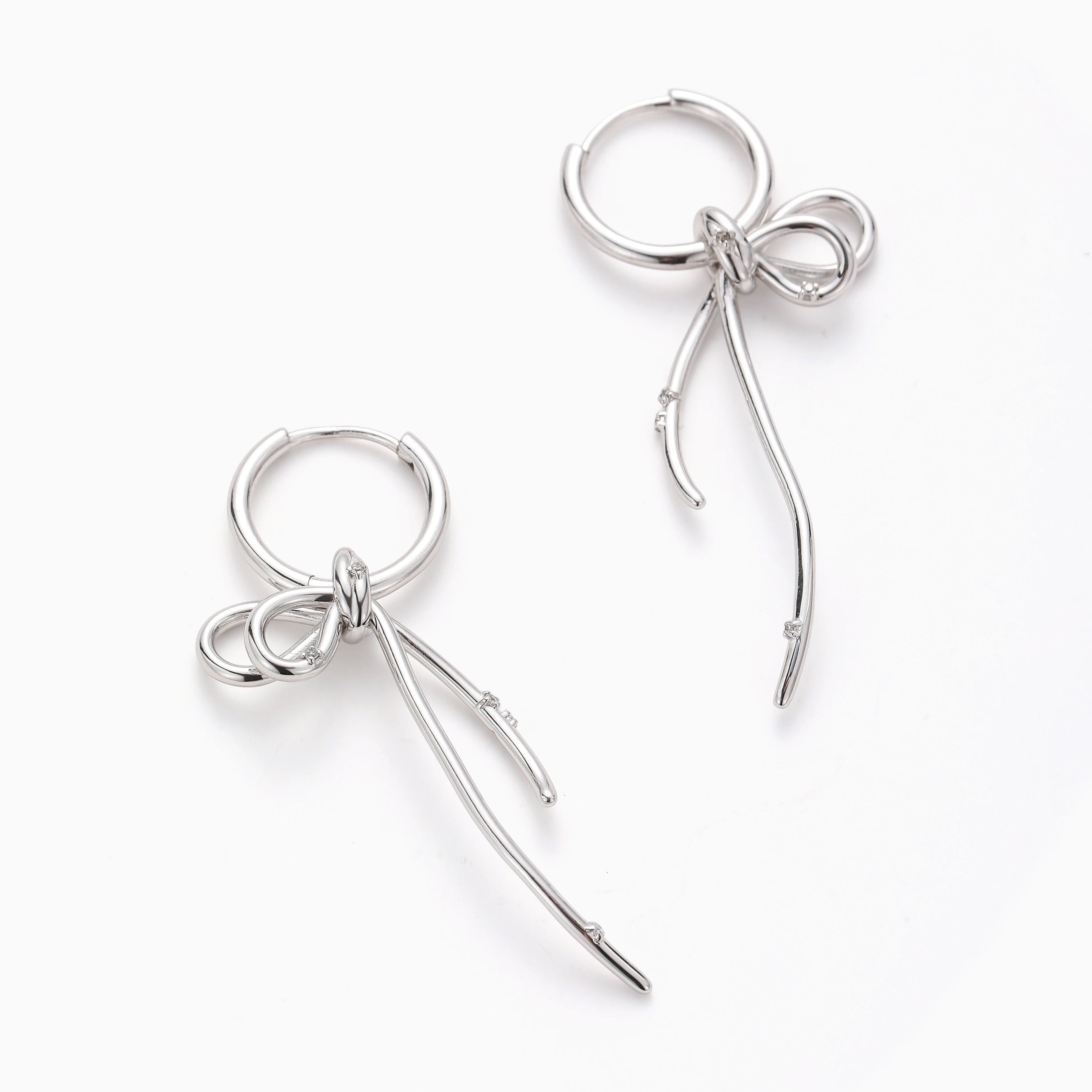 BOW KNOT STERLING SILVER EARRINGS UNUSUAL DESIGN UNCOMMON BEAUTY