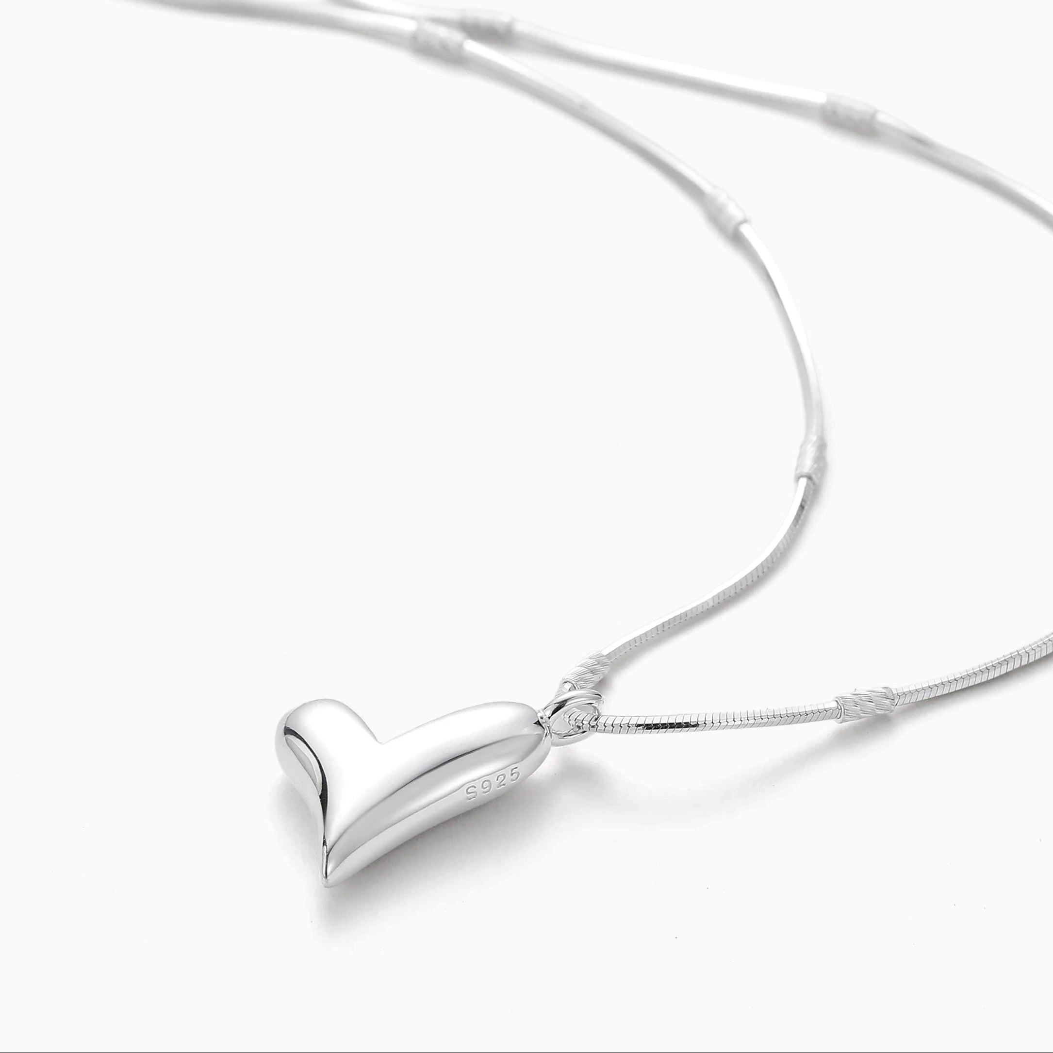 FLYING HEART NECKLACE