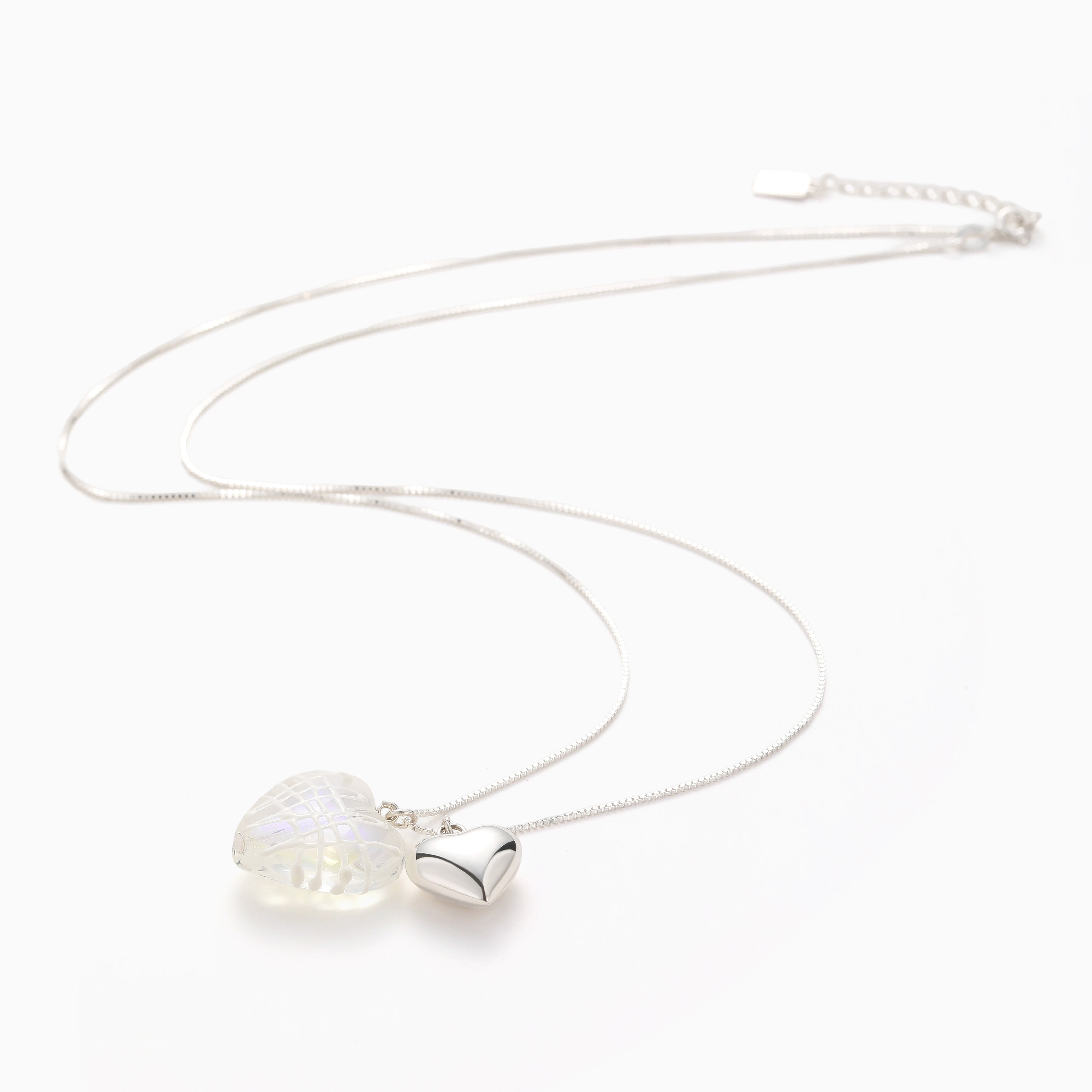 SILVER AND GLASS DOUBLE HEART PENDANT NECKLACE