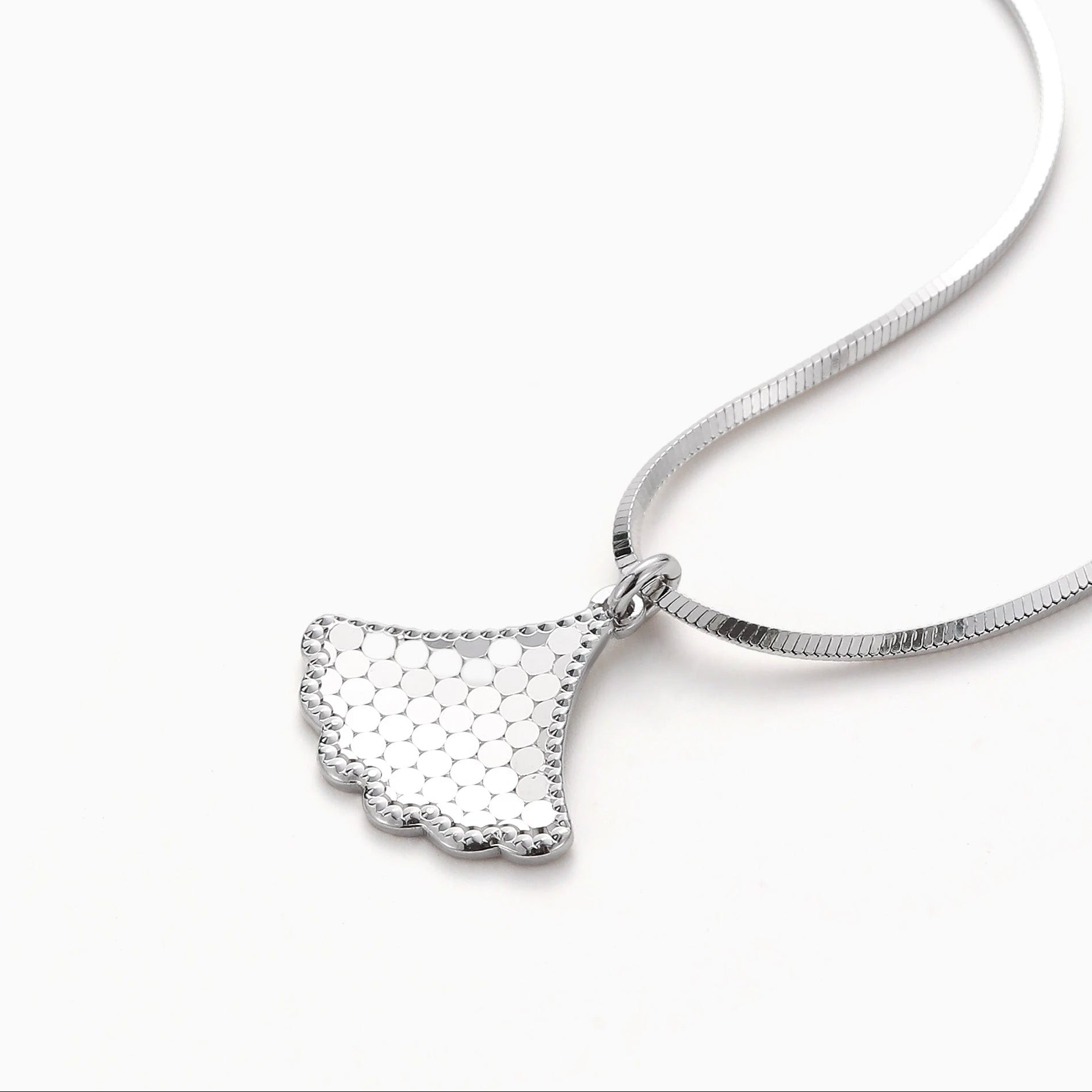 HIGH SHINE LASER CUT GINKGO LEAF PENDANT NECKLACE