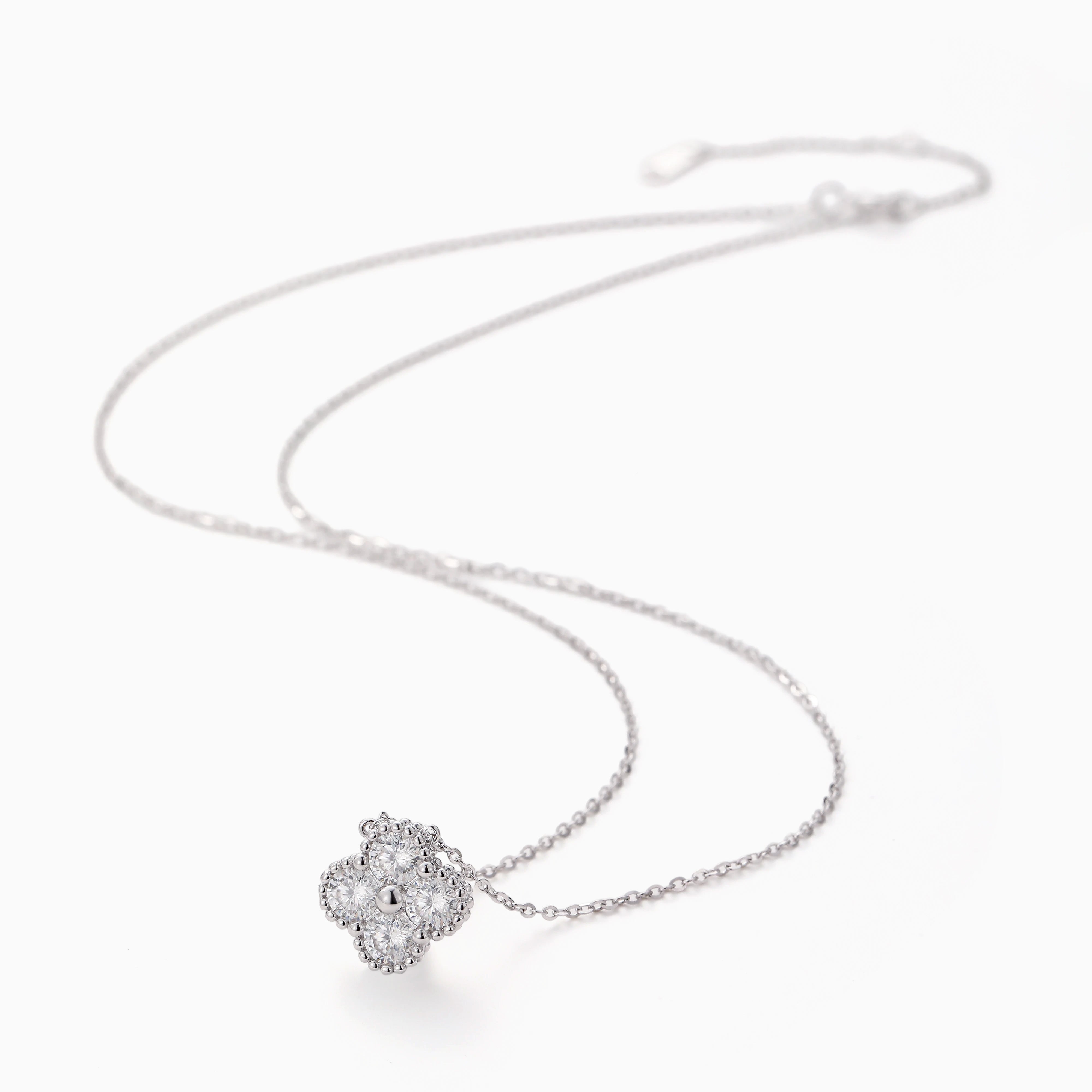 CLAIRE DE LUNE MOISSANITE PENDANT NECKLACE