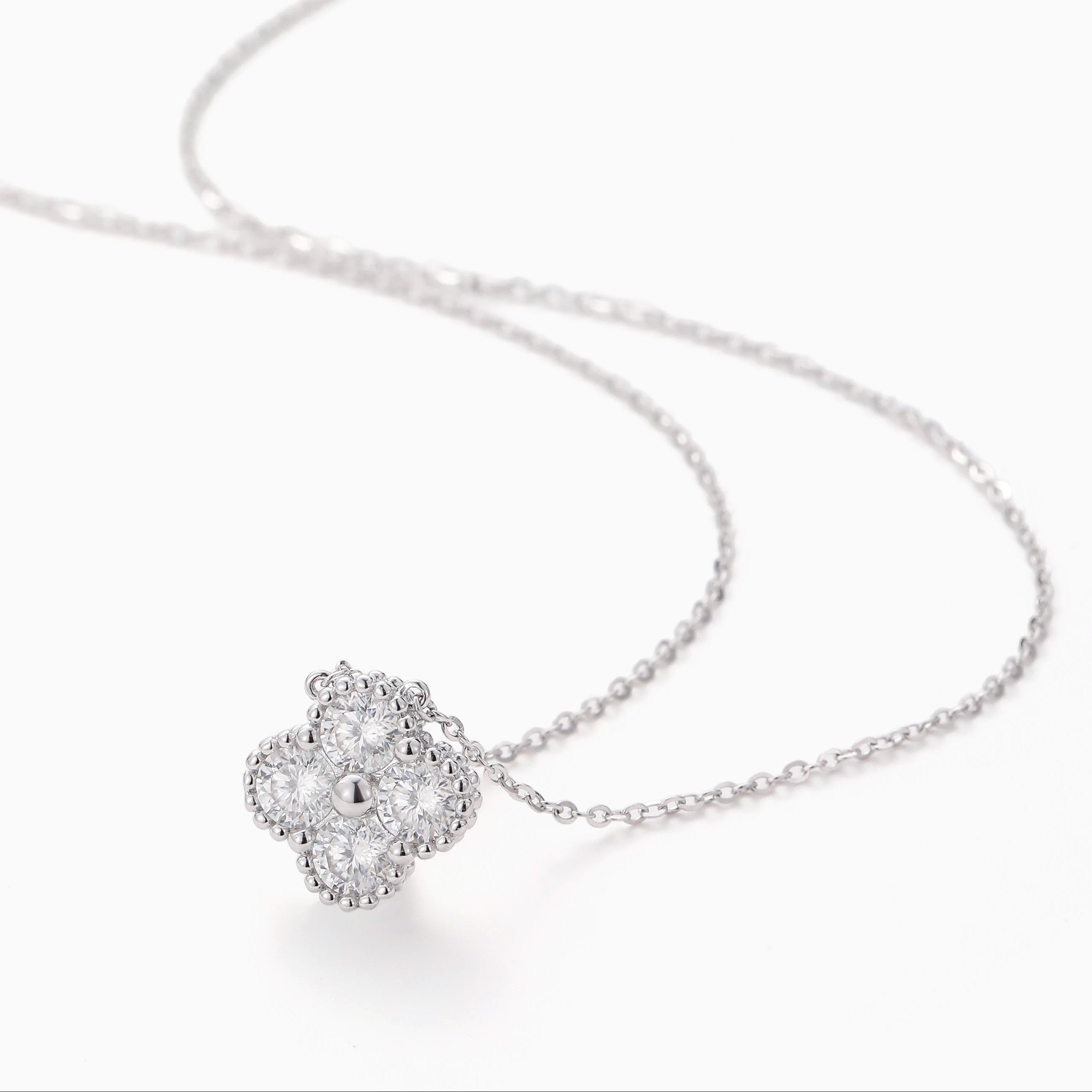 CLAIRE DE LUNE MOISSANITE PENDANT NECKLACE