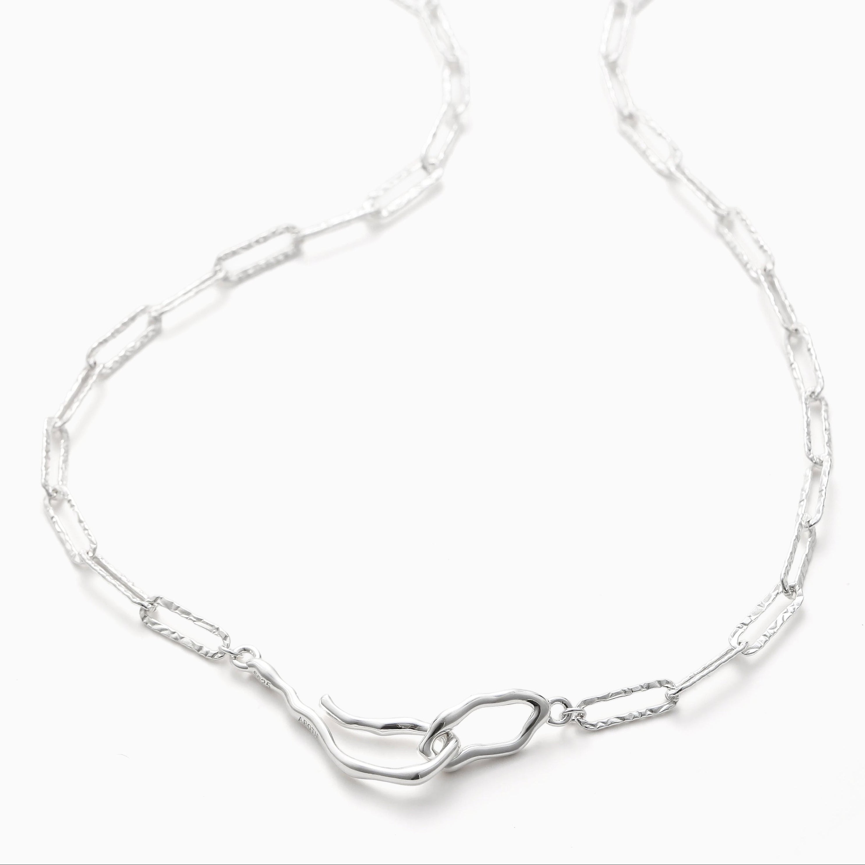 THE BASIC S925 STERLING SILVER HAND SHAKE PAPERCLIP NECKLACE