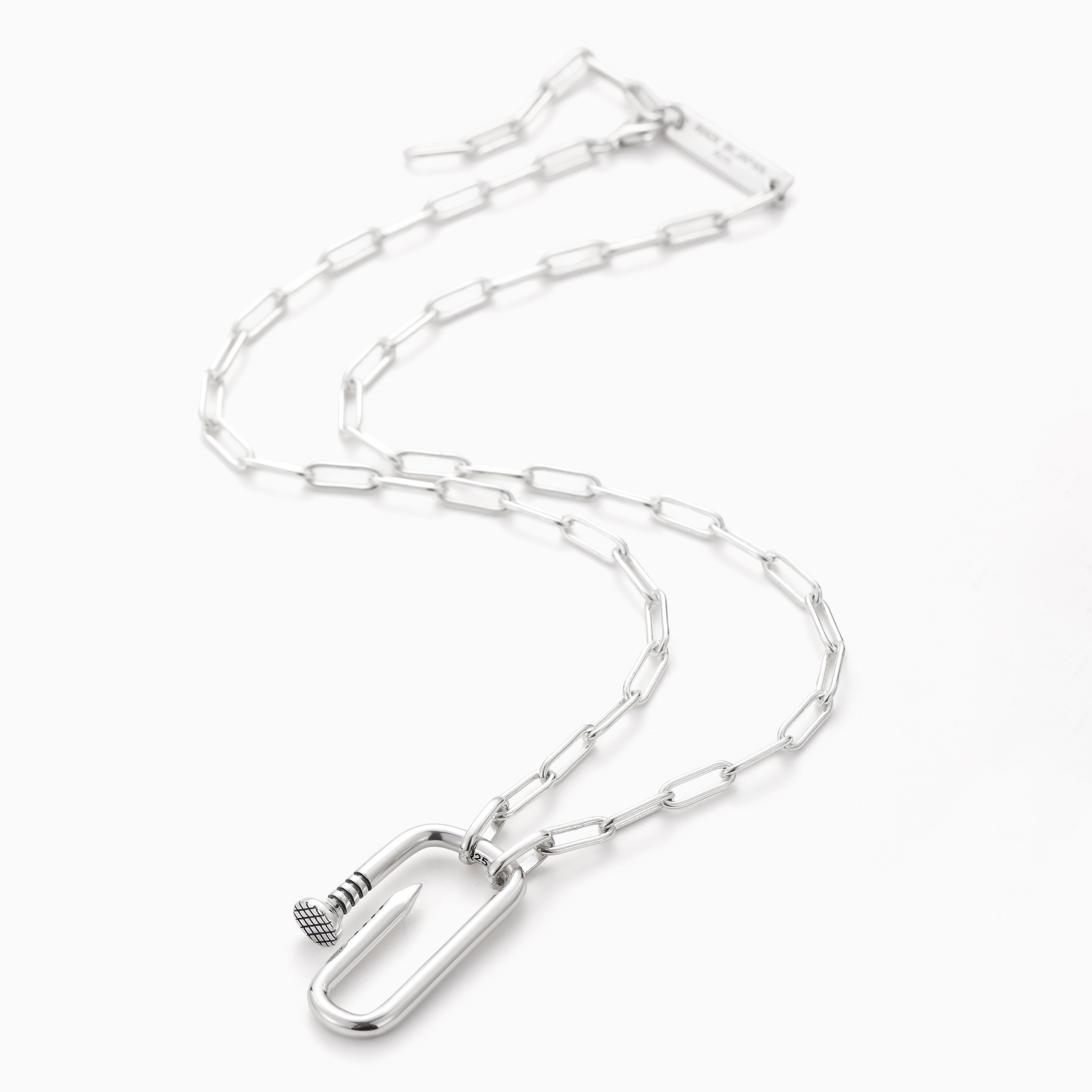 A HANDY CLASSY S925 STERLING SILVER NAIL PENDANT NECKLACE