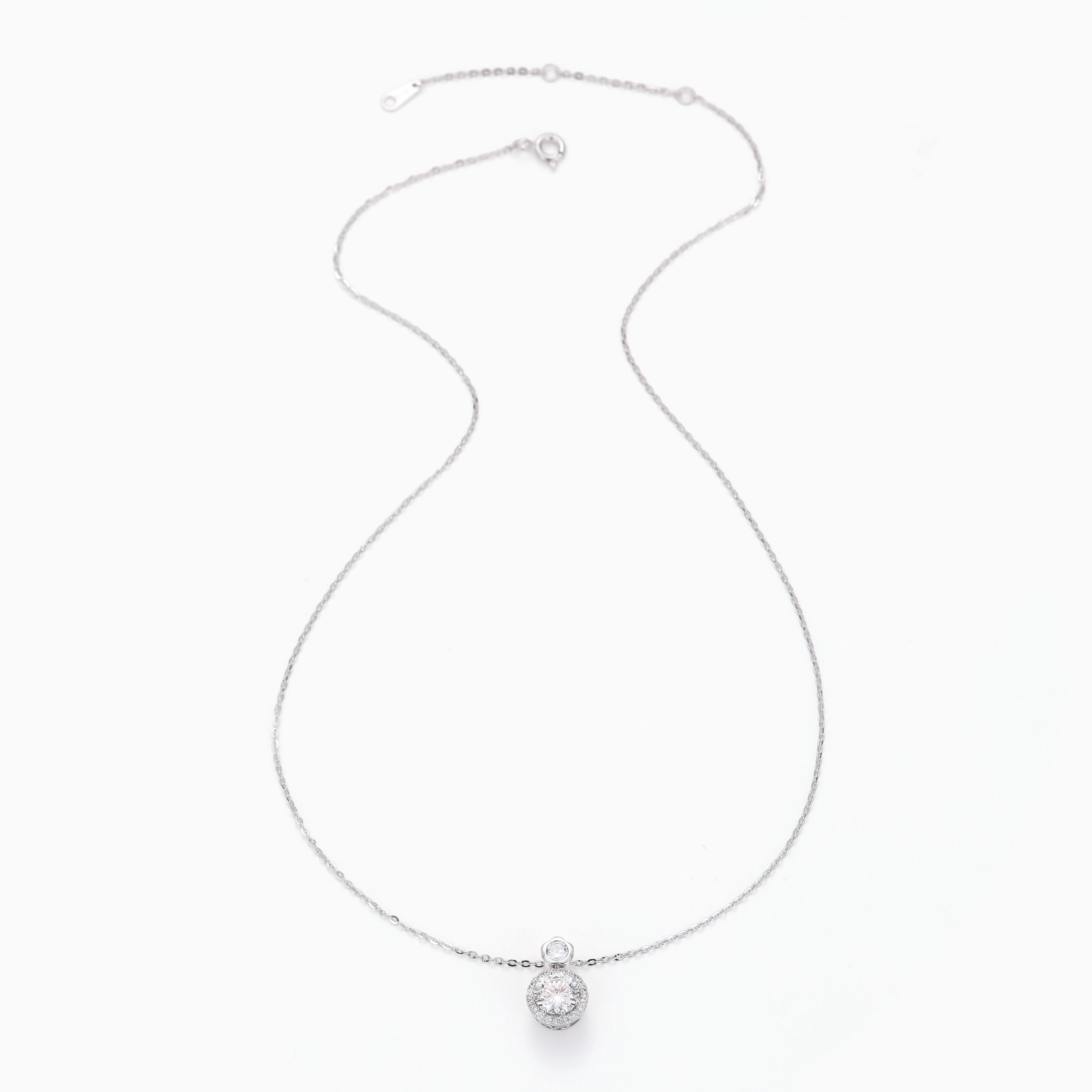 FLOWER BAIL BRILLIANT CUT MOISSANITE PENDANT