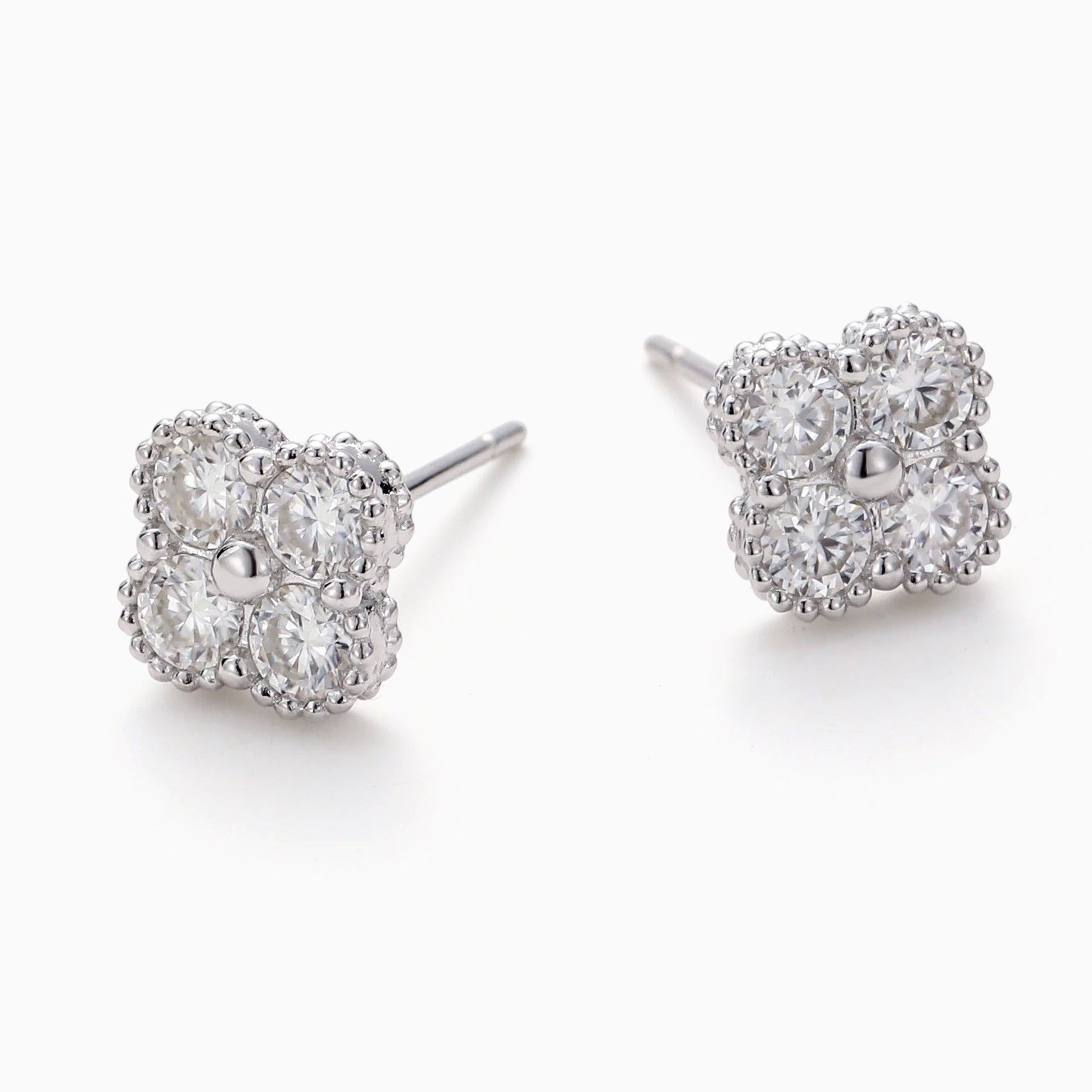 CLAIRE DE LUNE MOISSANITE STUD EARRINGS